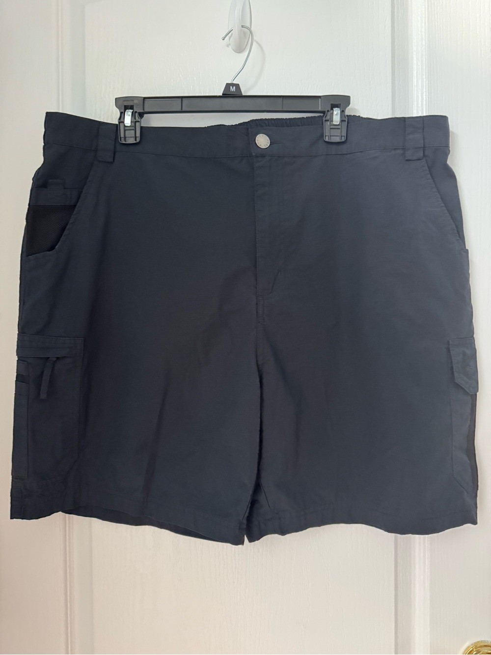 Reel Legends Men's Black Utility Cargo Shorts - Picture 2 of 9
